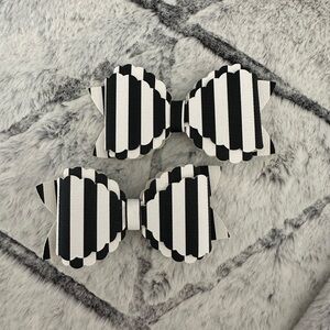 Stripped white and black Hairbow